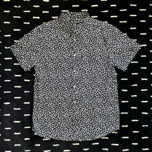 Wellington Men’s Pattern Button-Up Shirt